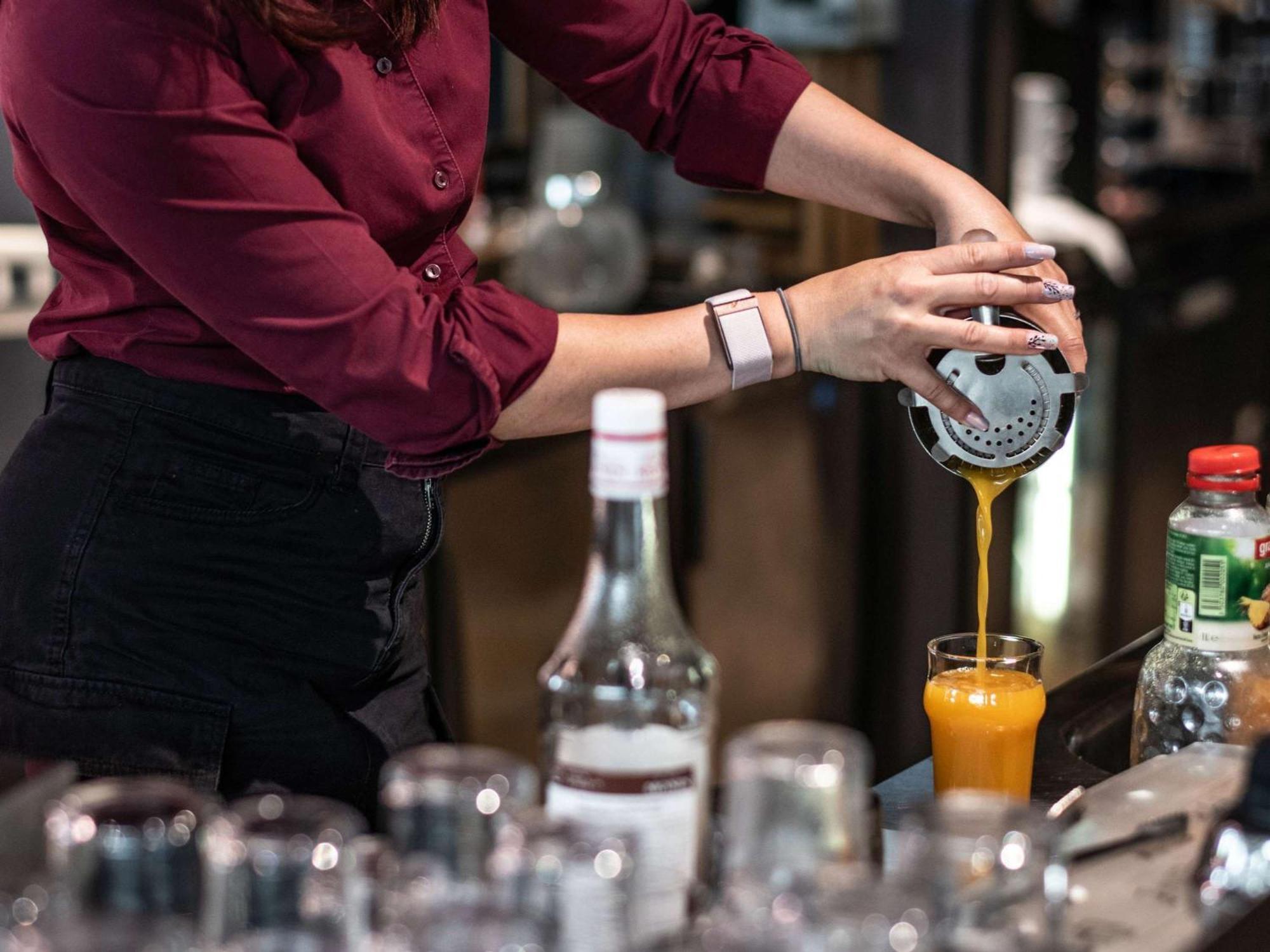诺沃特艾弗里库尔库洛纳酒店 Courcouronnes 外观 照片